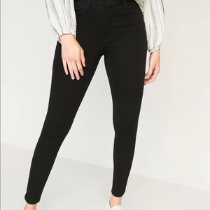 Black skinny jeans